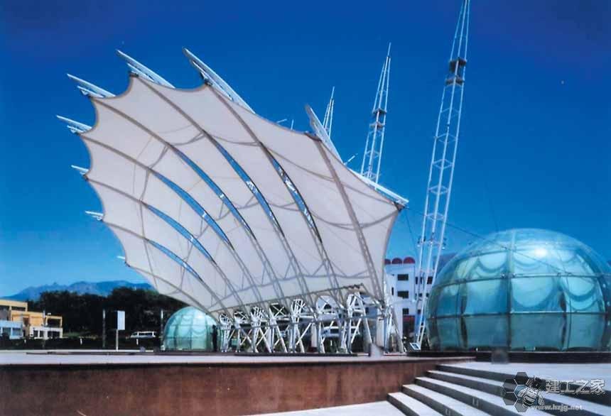 景洪车棚膜结构网架